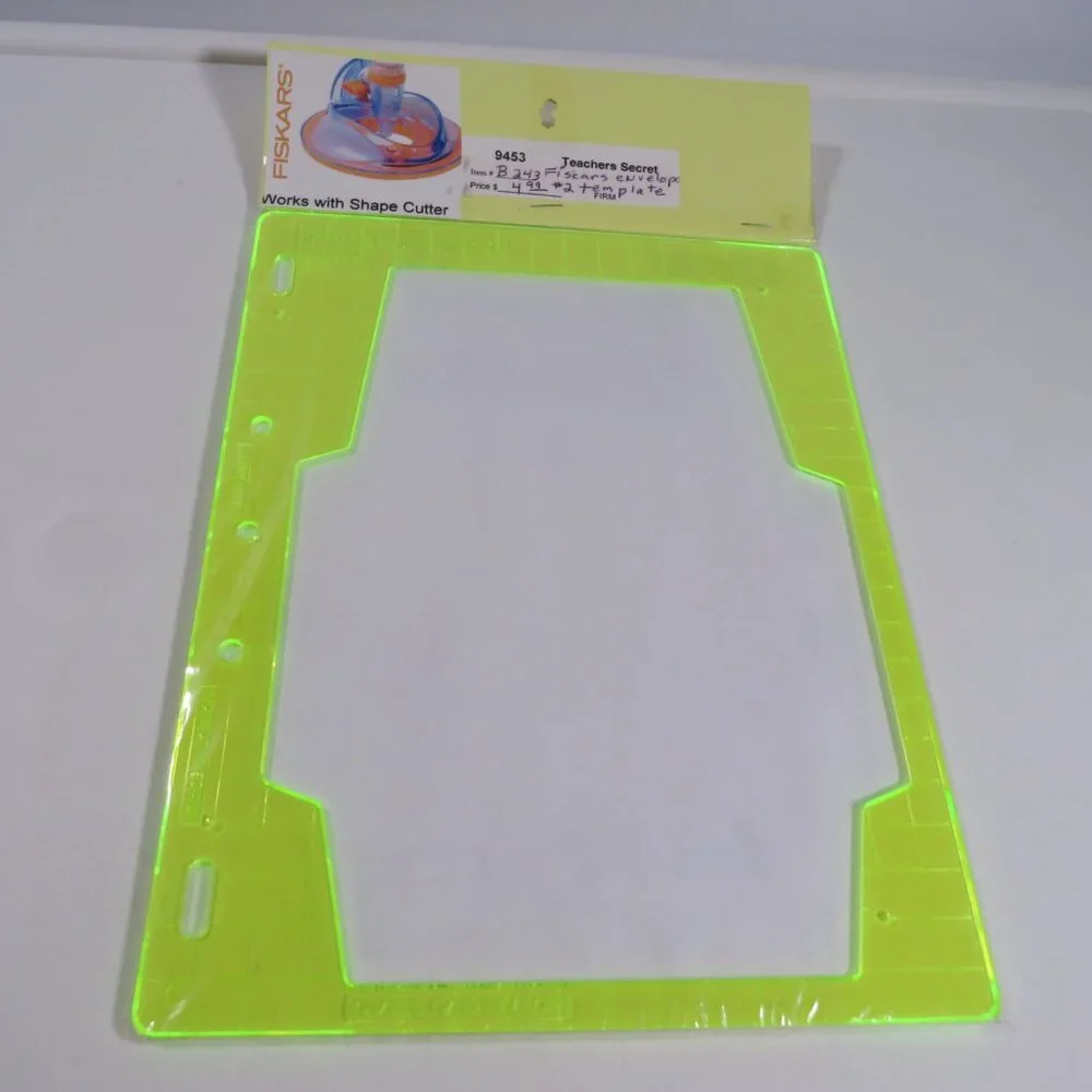 FISKARS “Shape Template” (4) Envelope #1, #2, Memory Pockets, Box #3